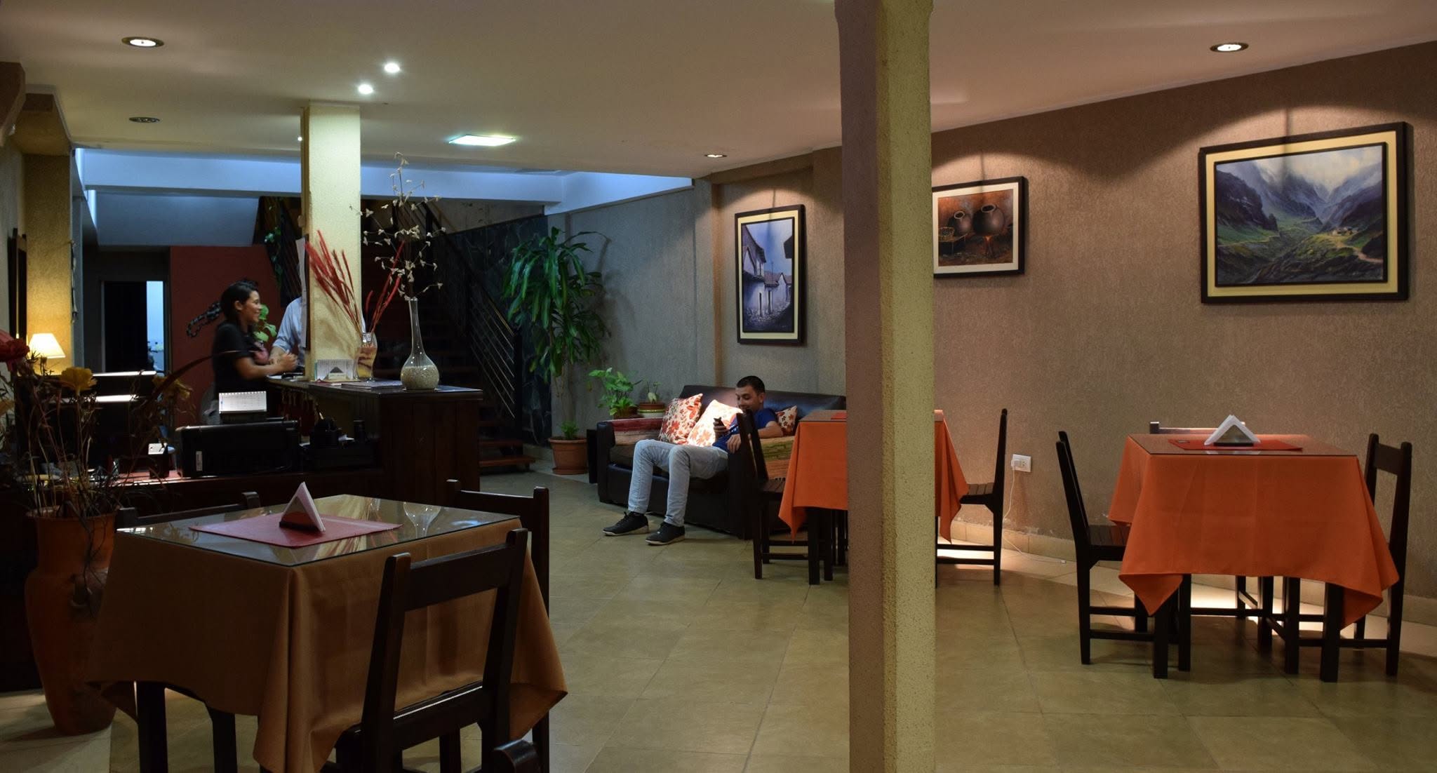 Lobby y comedor